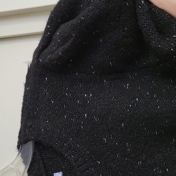 Puff Sleeve Sweater - Picture 4 of 6